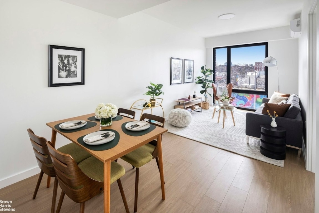 1 Sullivan Place - Photo 0