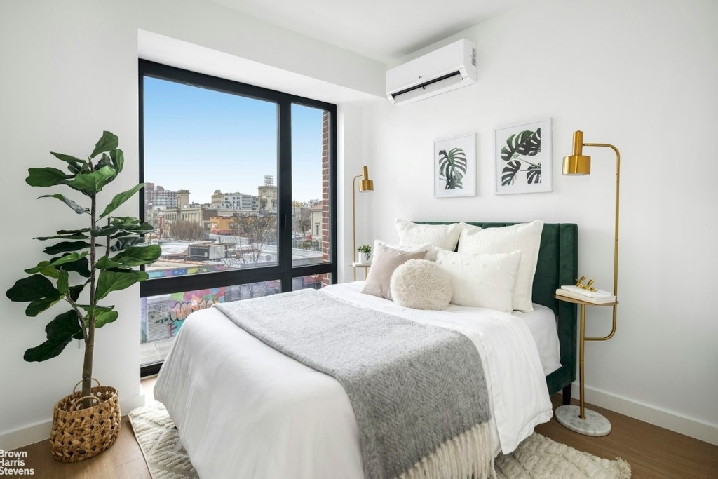 1 Sullivan Place - Photo 3