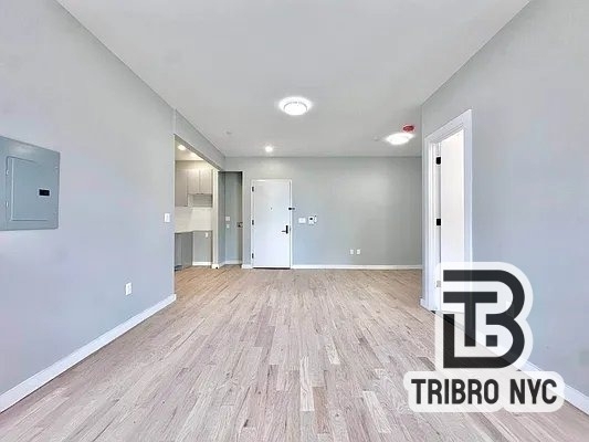2819 Clarendon Road - Photo 5