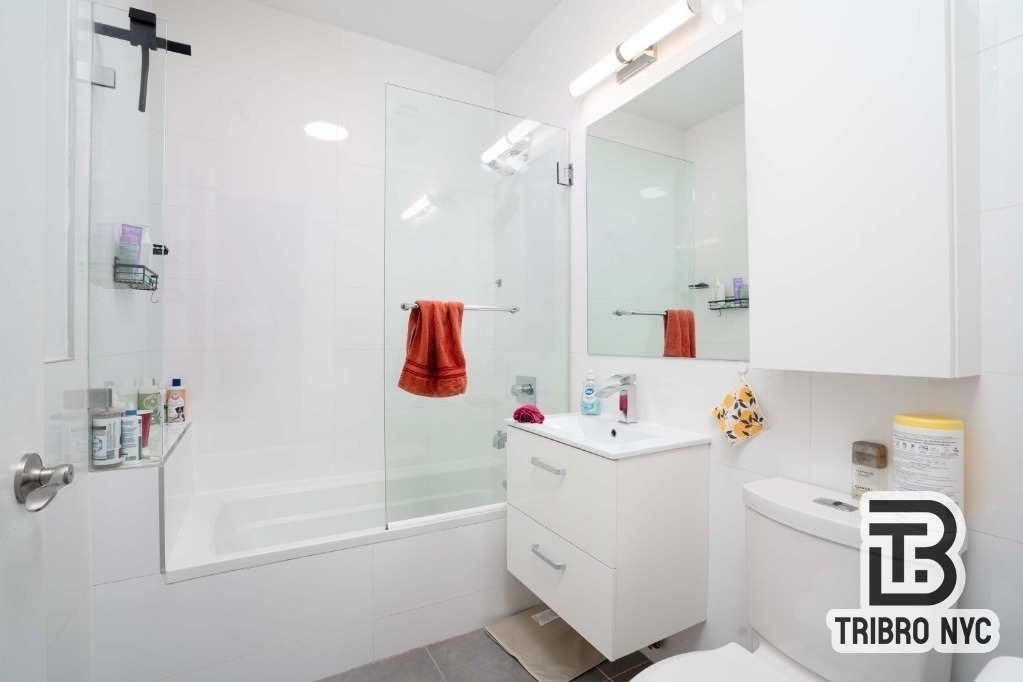 230 E 124th Street - Photo 5
