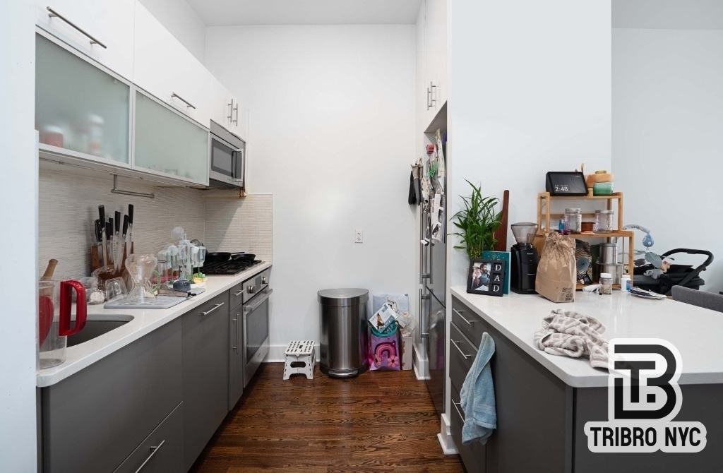 230 E 124th Street - Photo 3