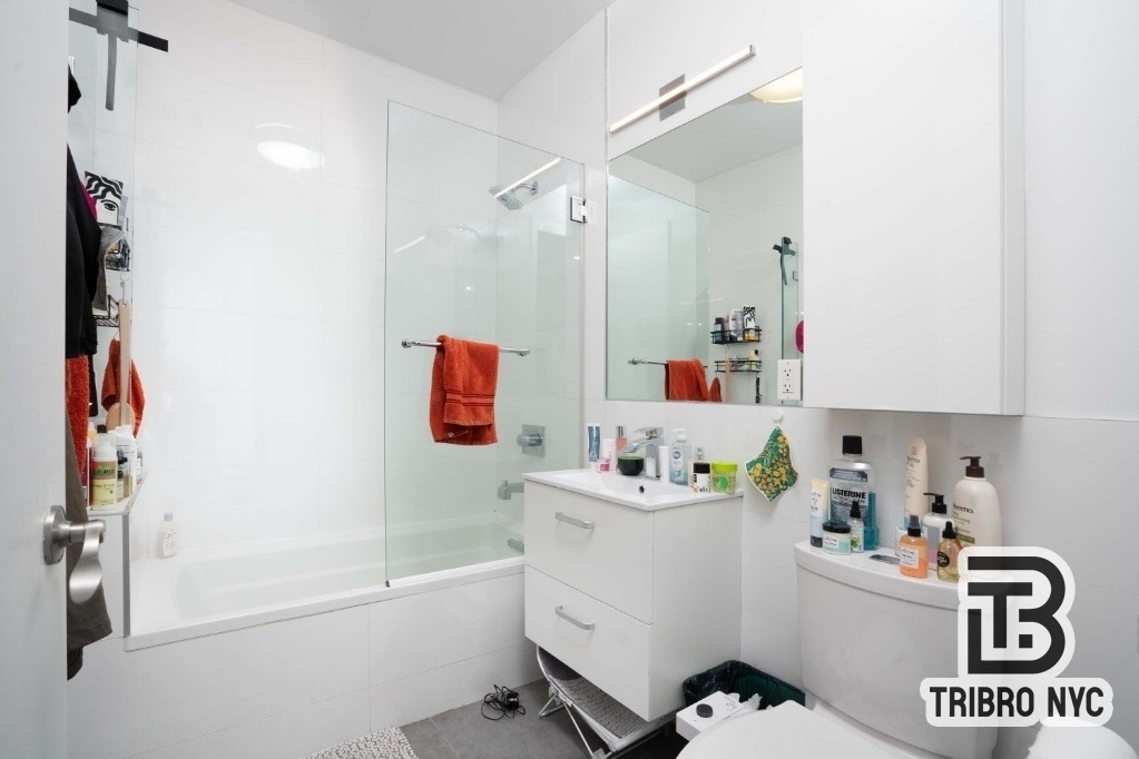 230 E 124th Street - Photo 7