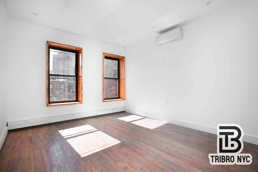 340 E 105th Street - Photo 2