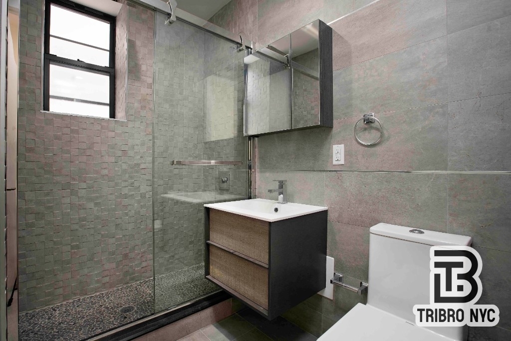 340 E 105th Street - Photo 9
