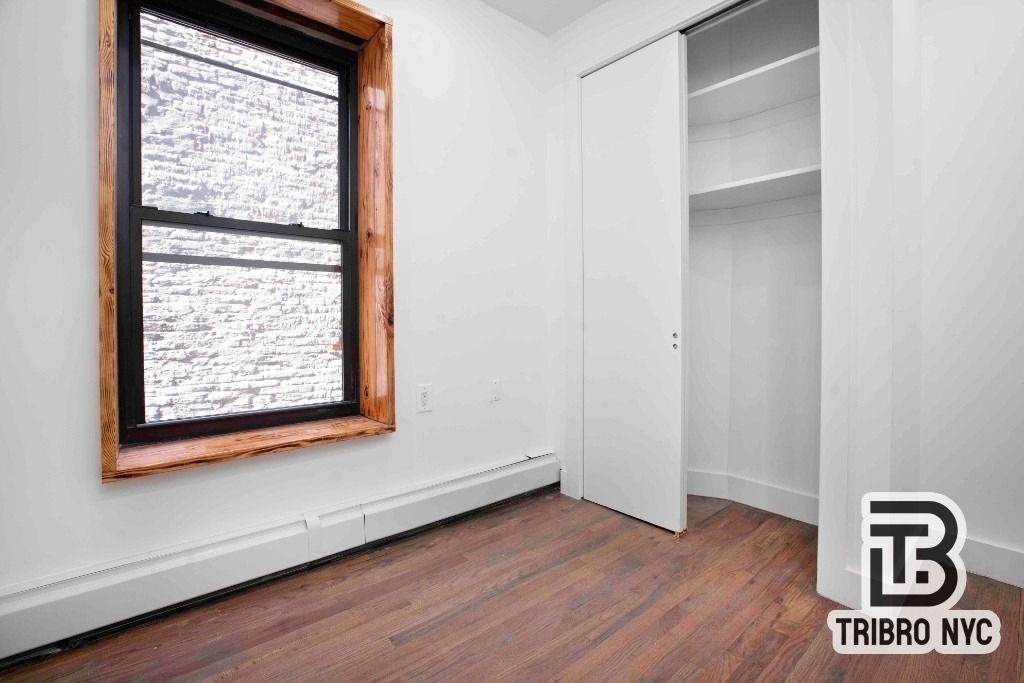 340 E 105th Street - Photo 4