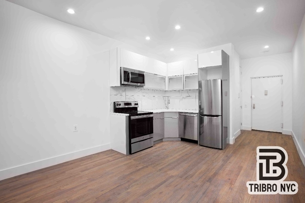 340 E 105th Street - Photo 5