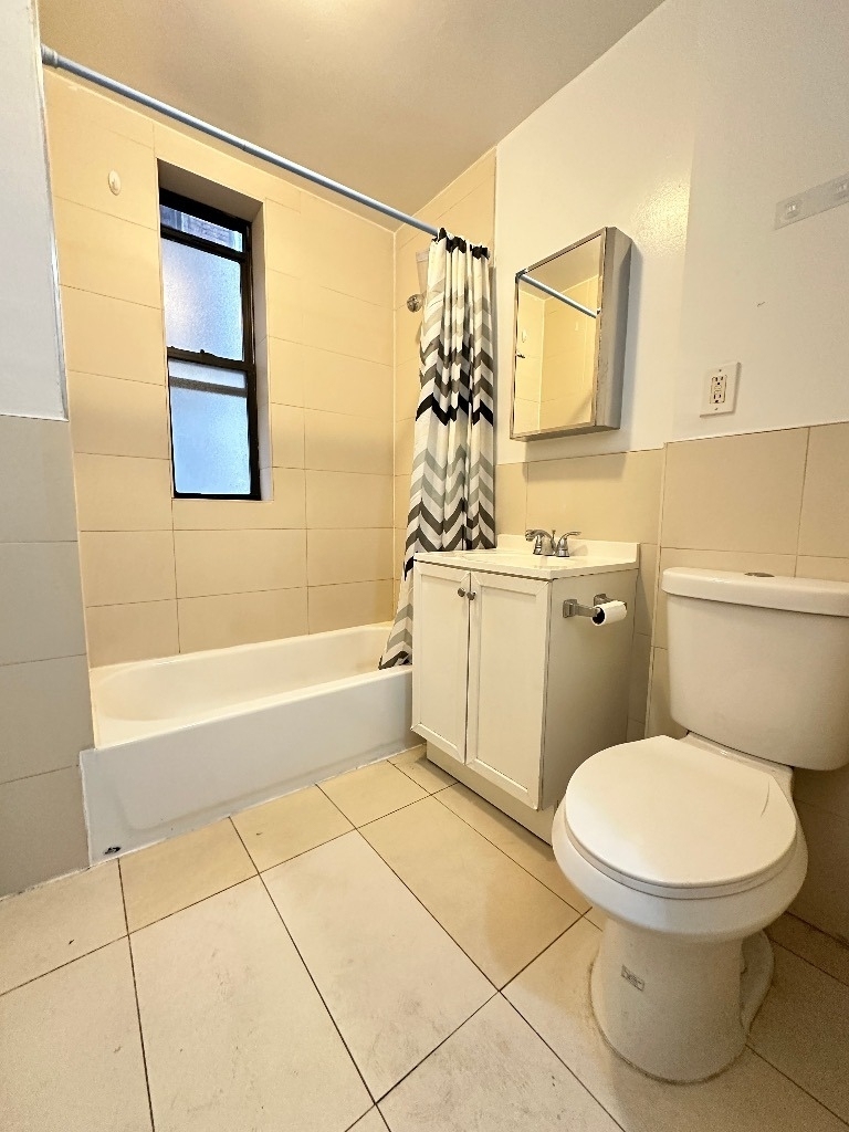601 W 149th Street - Photo 6