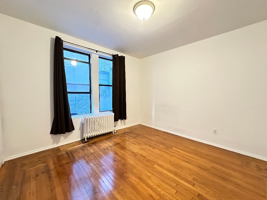 601 W 149th Street - Photo 4
