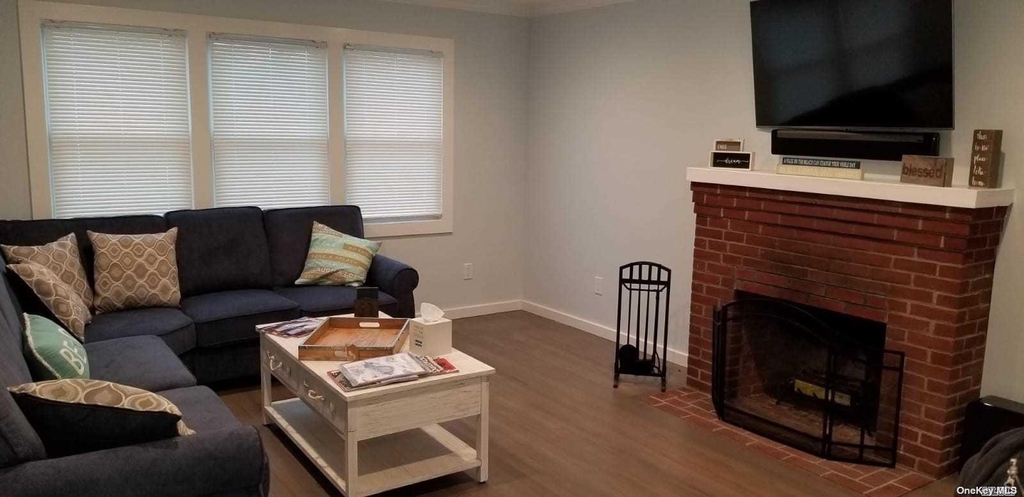 7 Crescent Walk - Photo 1