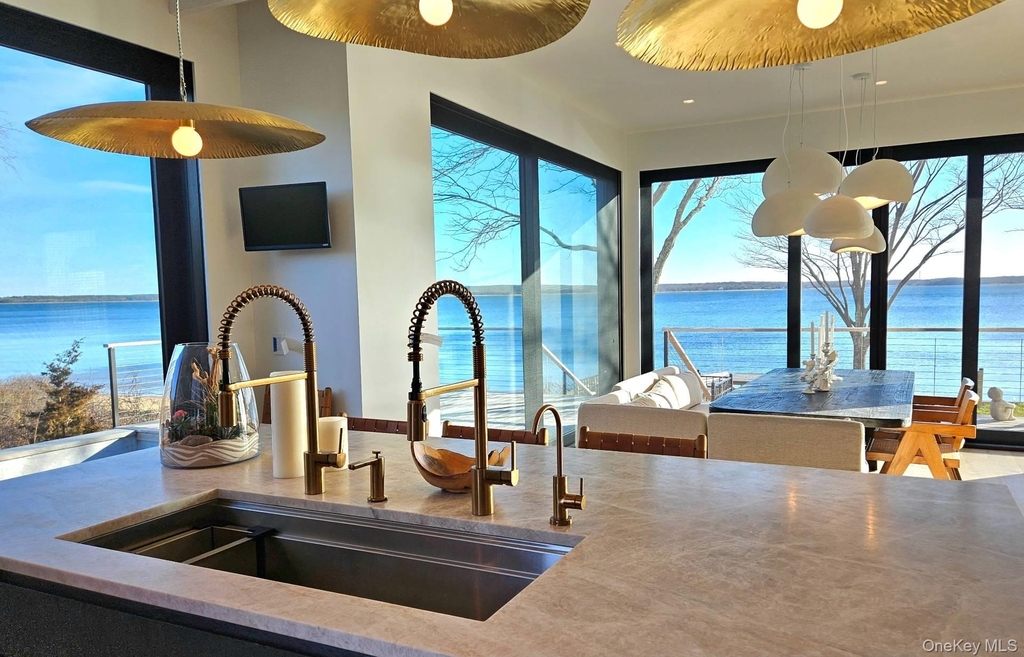 599 Peconic Bay Boulevard - Photo 17