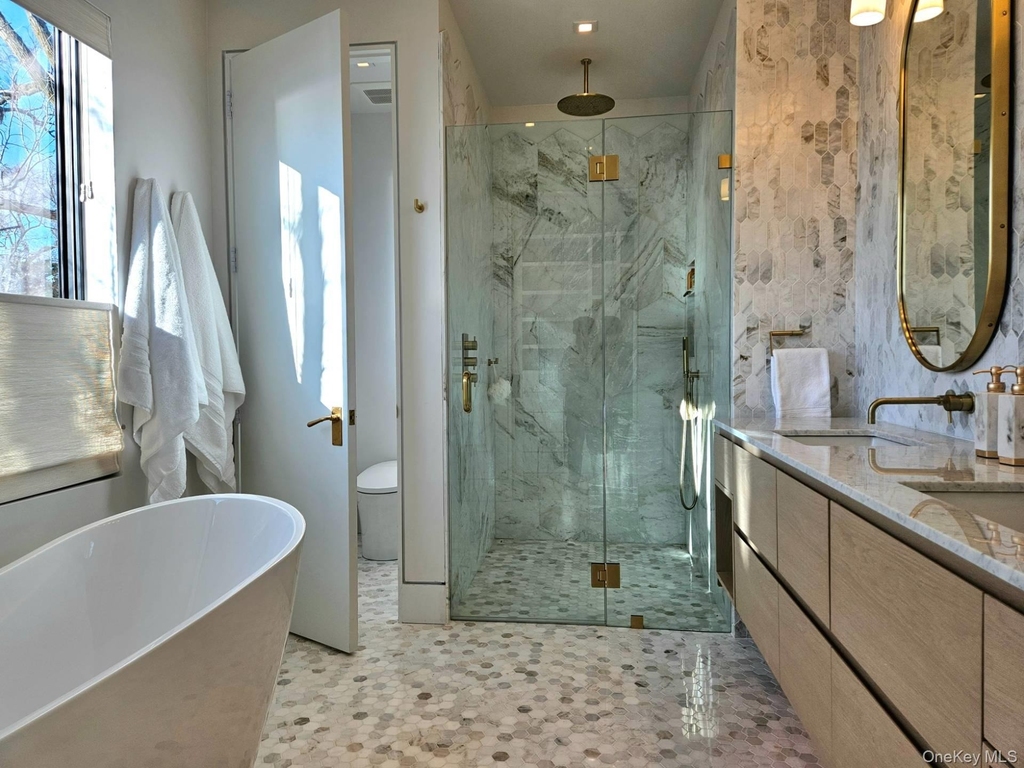 599 Peconic Bay Boulevard - Photo 28