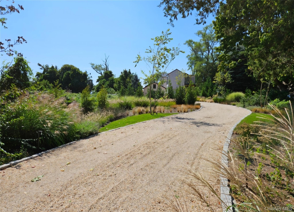 599 Peconic Bay Boulevard - Photo 49