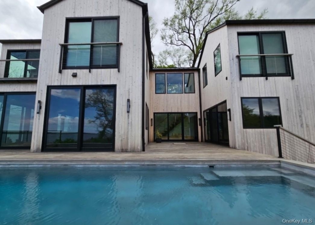 599 Peconic Bay Boulevard - Photo 37