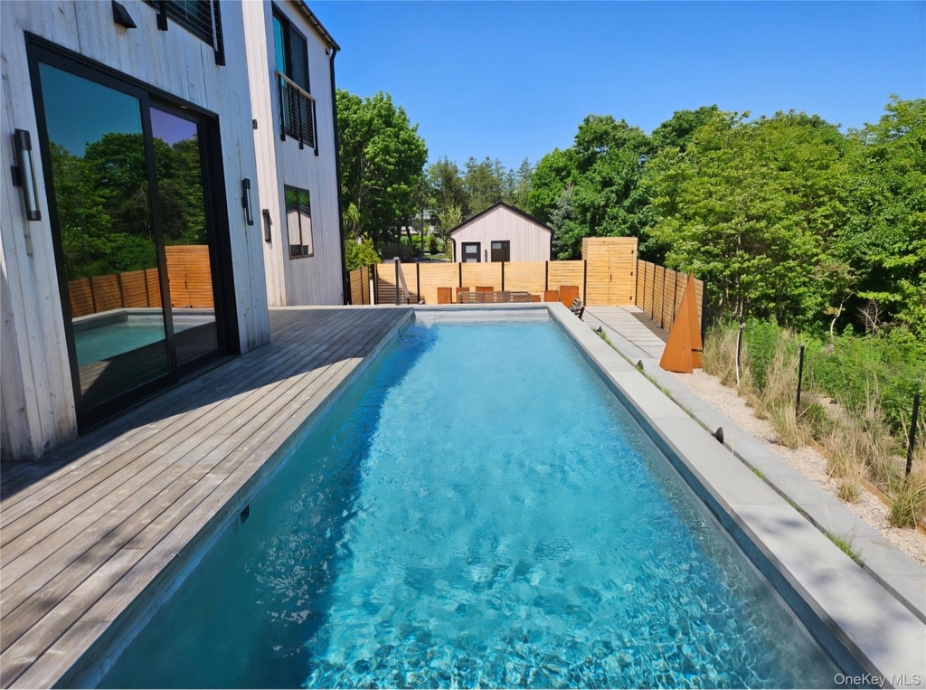 599 Peconic Bay Boulevard - Photo 3