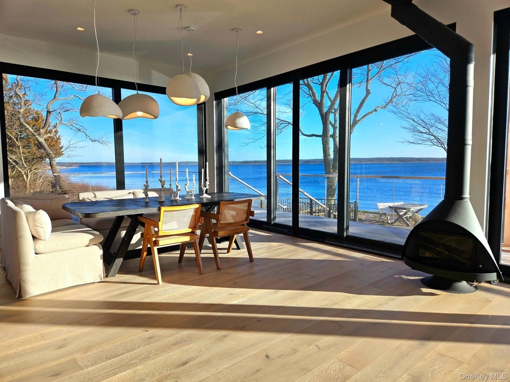 599 Peconic Bay Boulevard - Photo 16