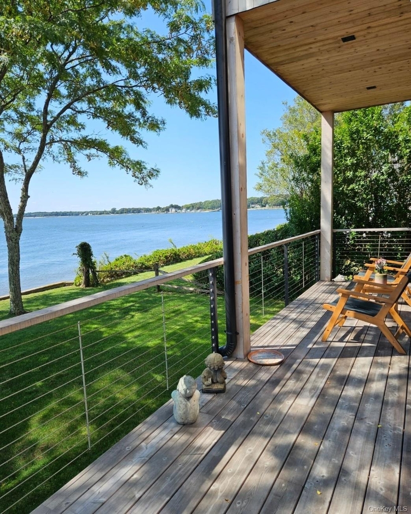 599 Peconic Bay Boulevard - Photo 38