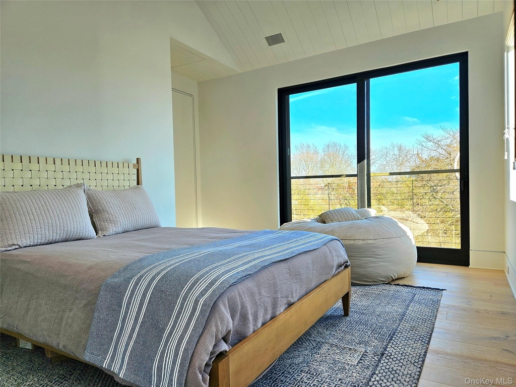 599 Peconic Bay Boulevard - Photo 34