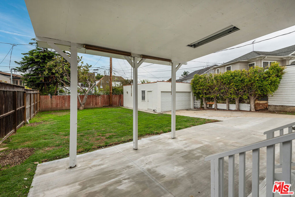 4090 Leeward Avenue - Photo 35