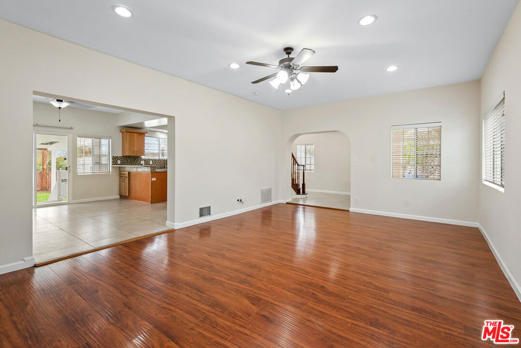 4090 Leeward Avenue - Photo 15