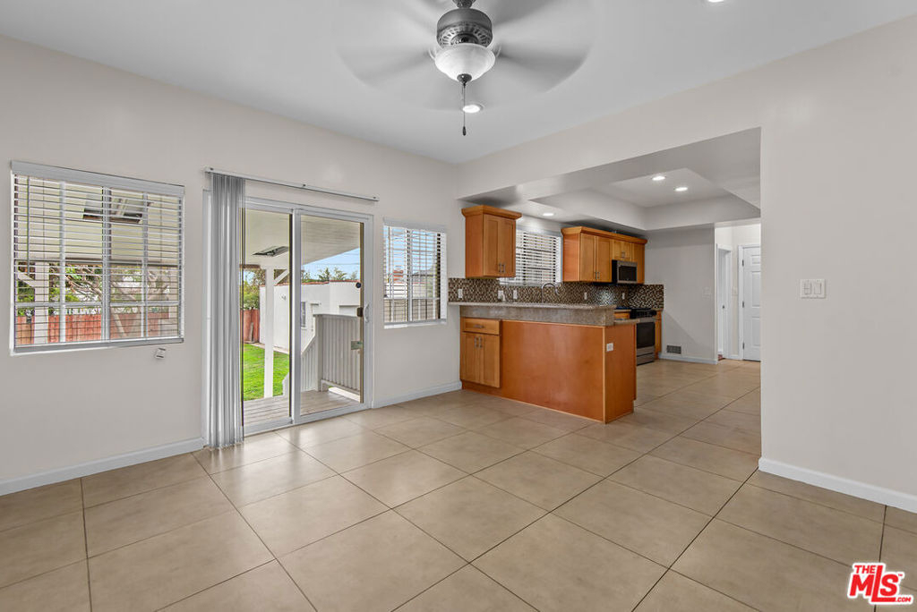 4090 Leeward Avenue - Photo 17