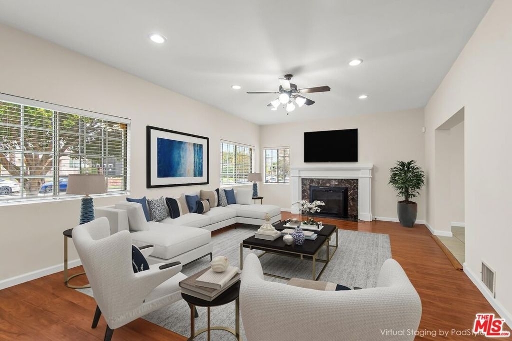 4090 Leeward Avenue - Photo 2