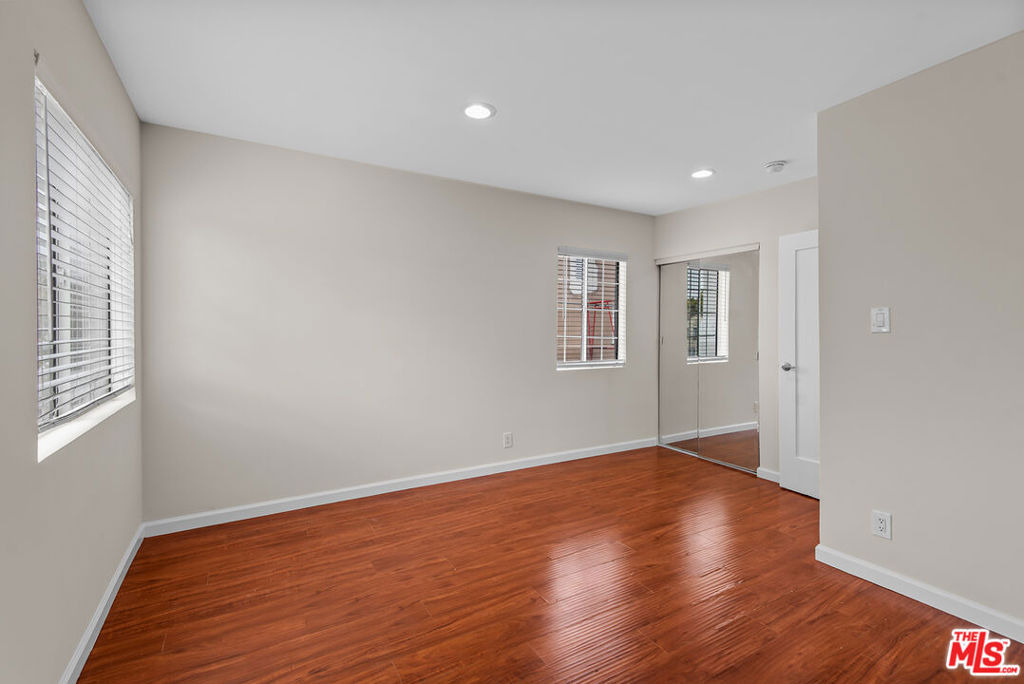 4090 Leeward Avenue - Photo 29
