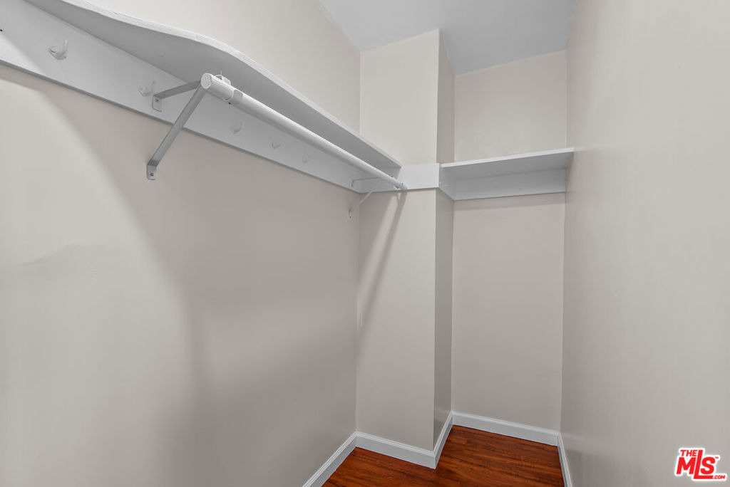 4090 Leeward Avenue - Photo 34