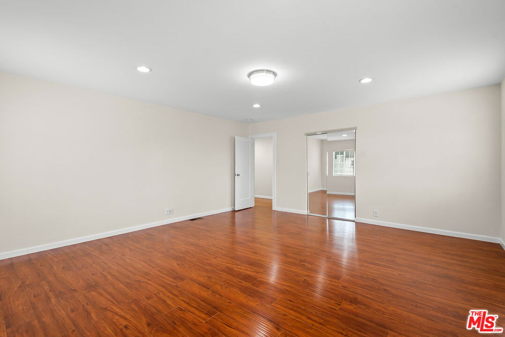 4090 Leeward Avenue - Photo 32