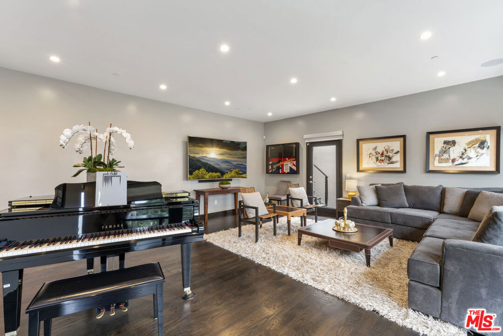 6459 Rodgerton Drive - Photo 27