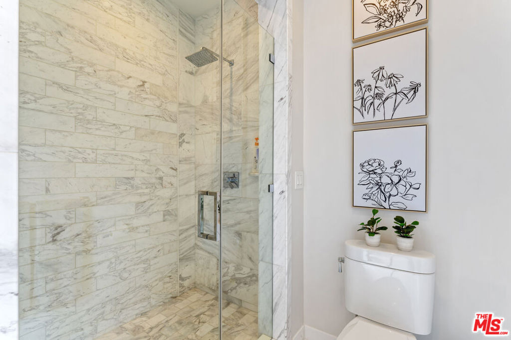6459 Rodgerton Drive - Photo 47