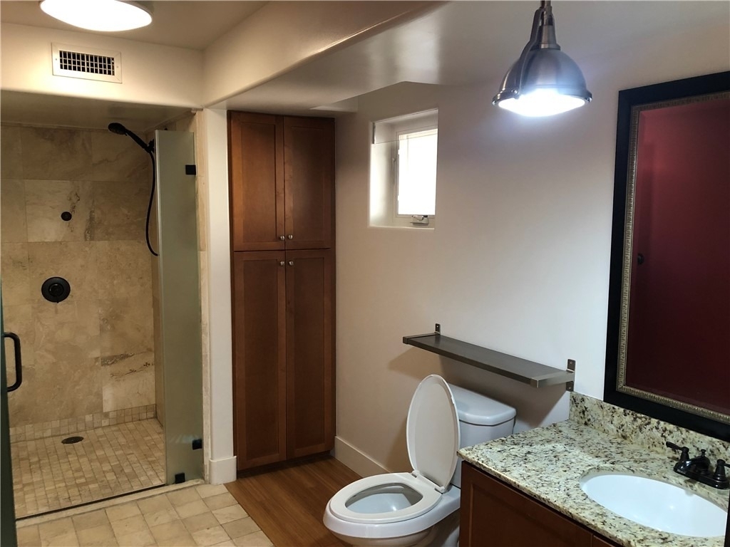 255 W 7th Street - Photo 6