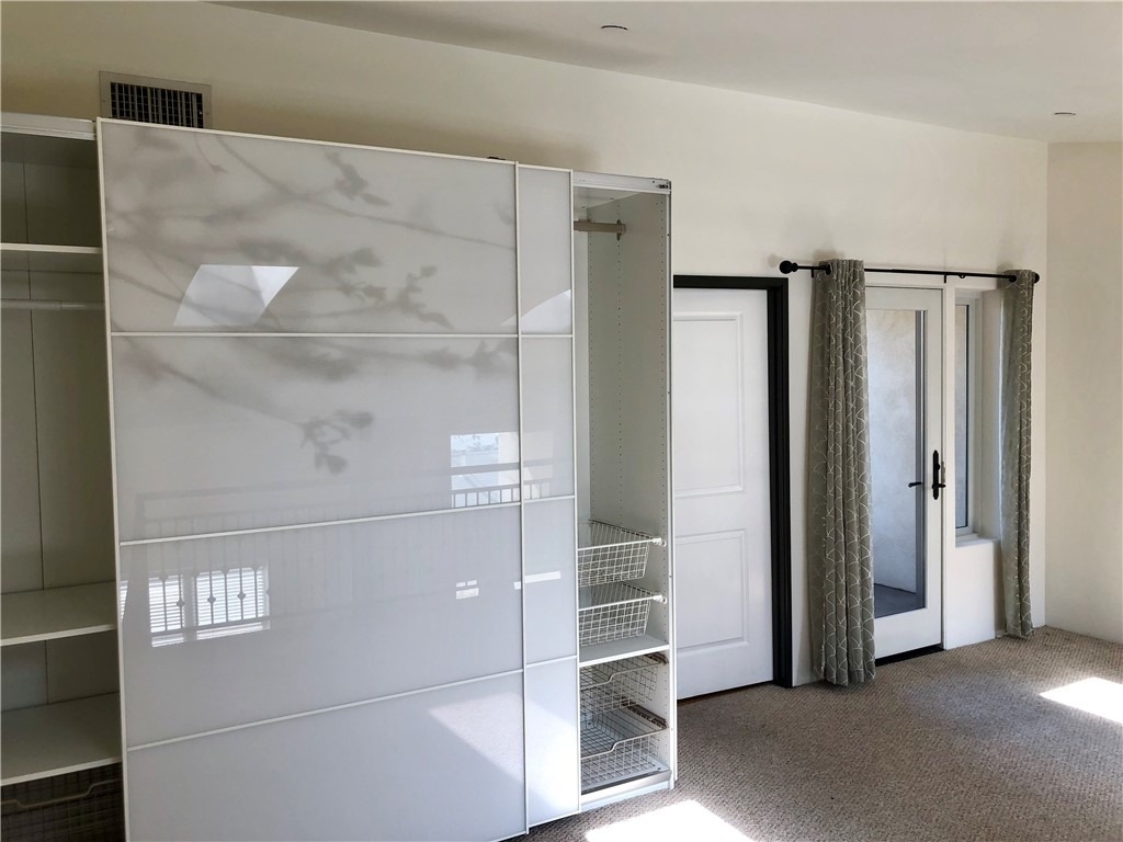 255 W 7th Street - Photo 8