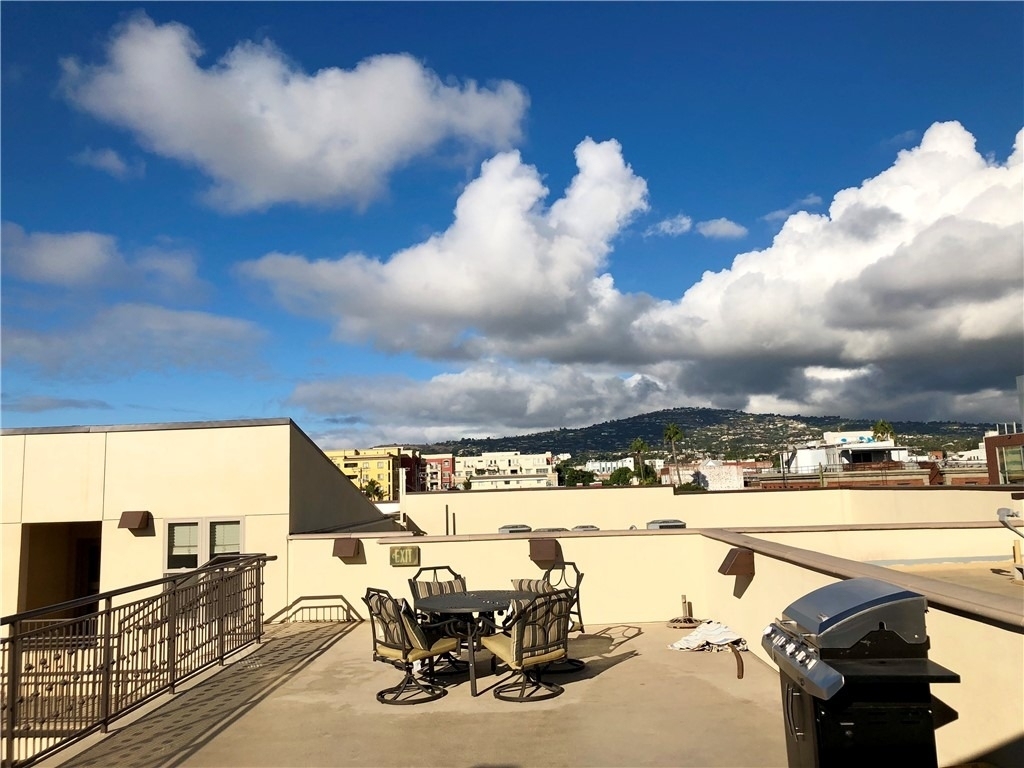 255 W 7th Street - Photo 12