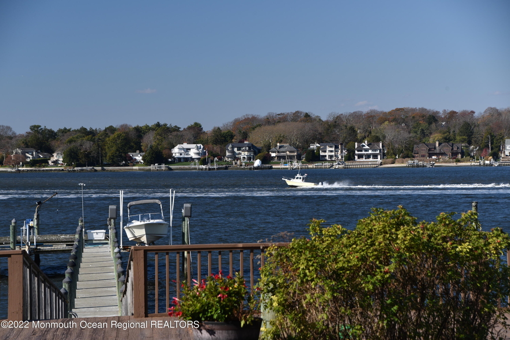 309 Lincoln Avenue - Photo 4