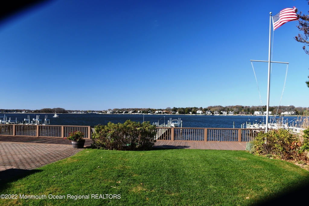309 Lincoln Avenue - Photo 12