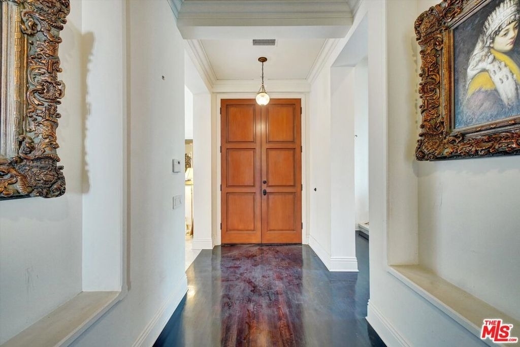 5805 Foxview Drive - Photo 10