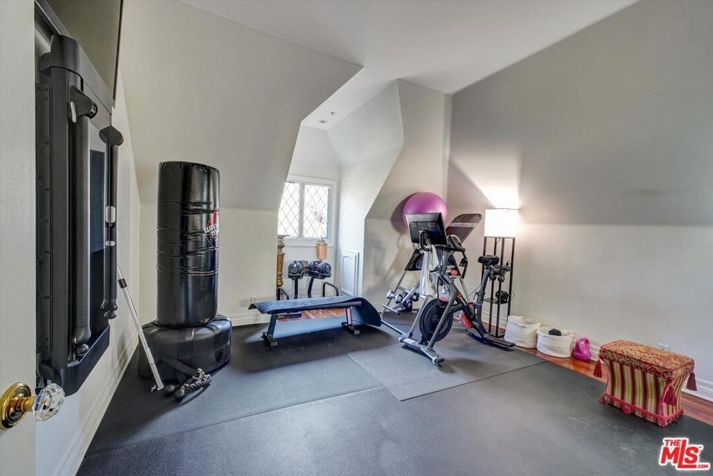 5805 Foxview Drive - Photo 20