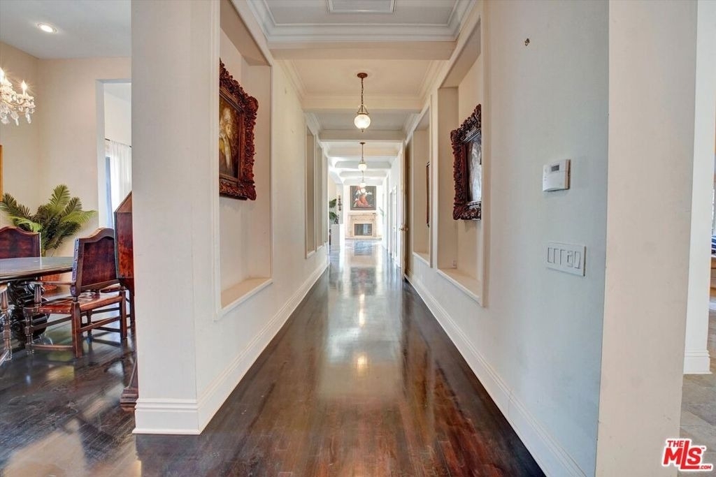 5805 Foxview Drive - Photo 11