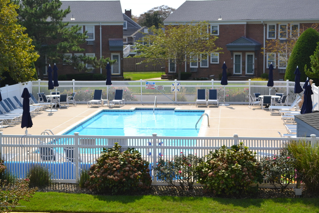 310 Maryland Avenue - Photo 22