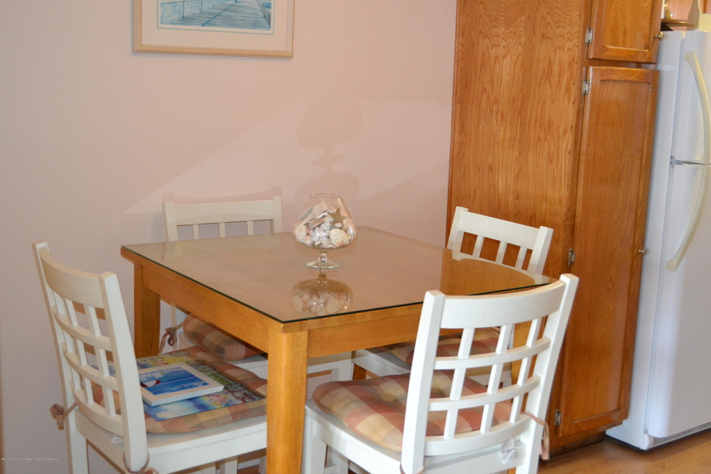 310 Maryland Avenue - Photo 12