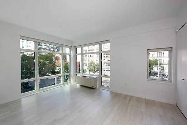 55 Thompson Street - Photo 2
