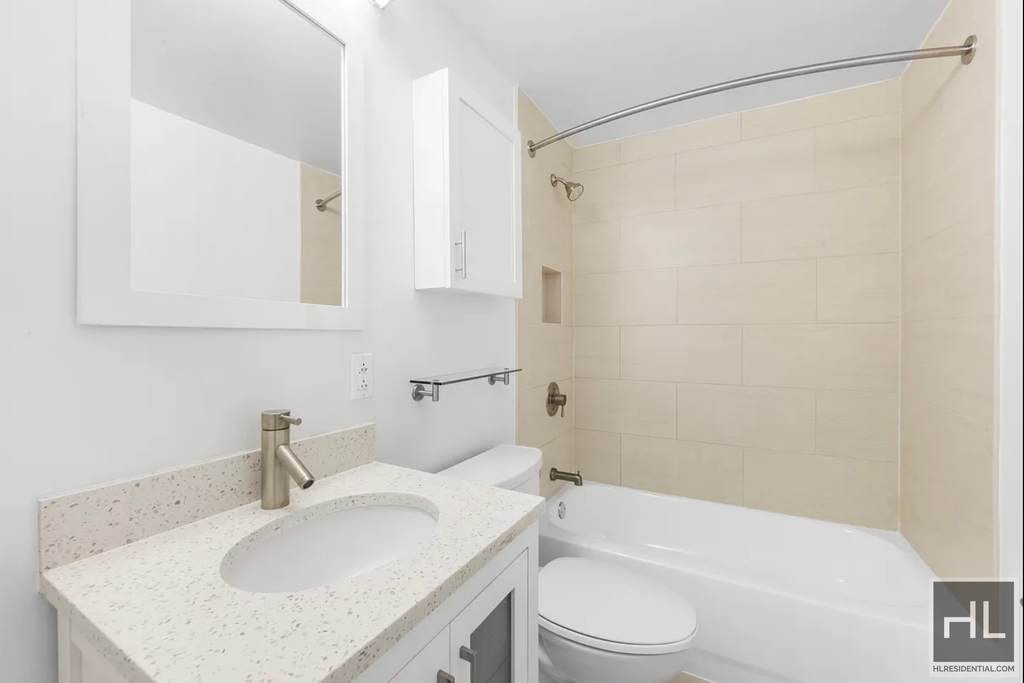 East 91st Street - Photo 15