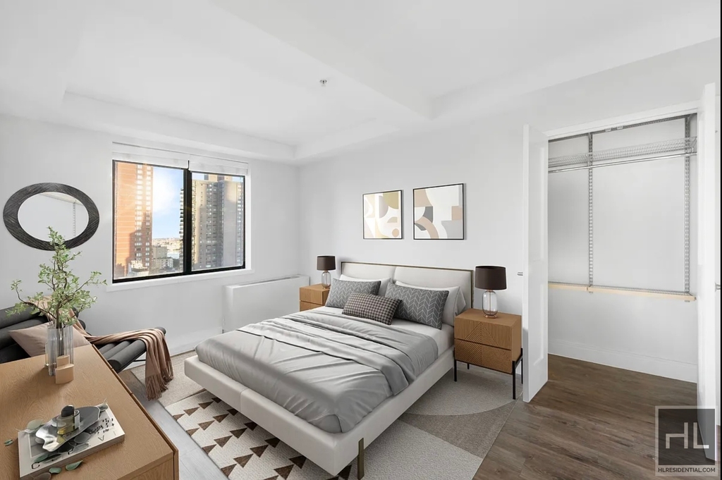 East 91st Street - Photo 12