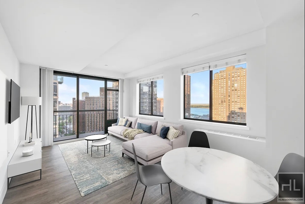 East 91st Street - Photo 1