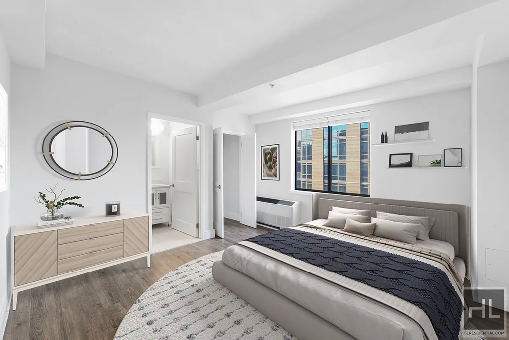 East 91st Street - Photo 9
