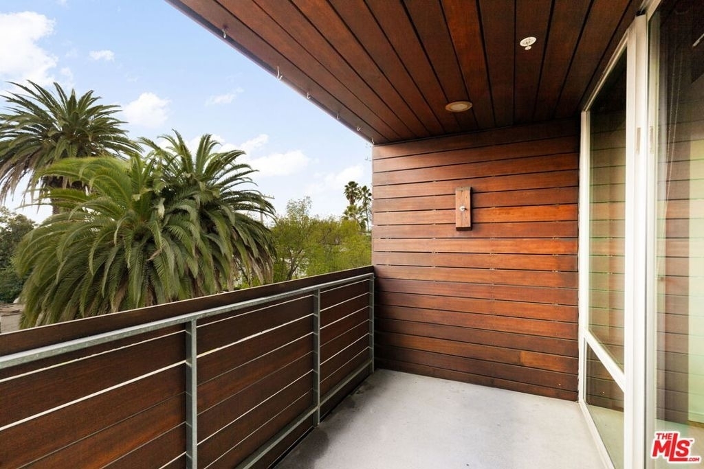 333 S Wilton Place - Photo 20