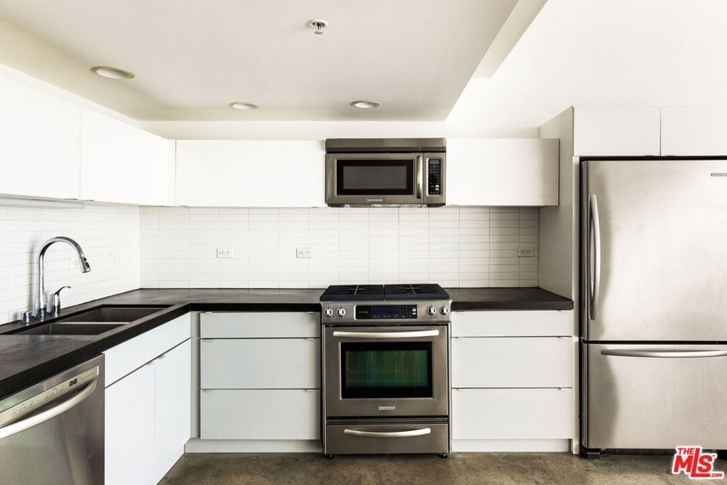 333 S Wilton Place - Photo 7