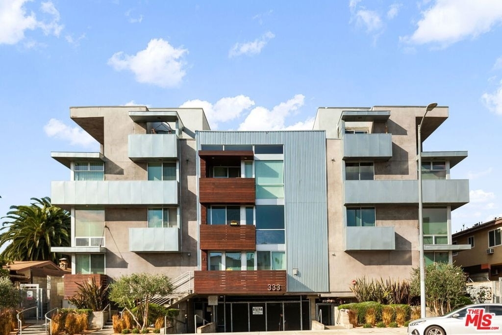 333 S Wilton Place - Photo 1