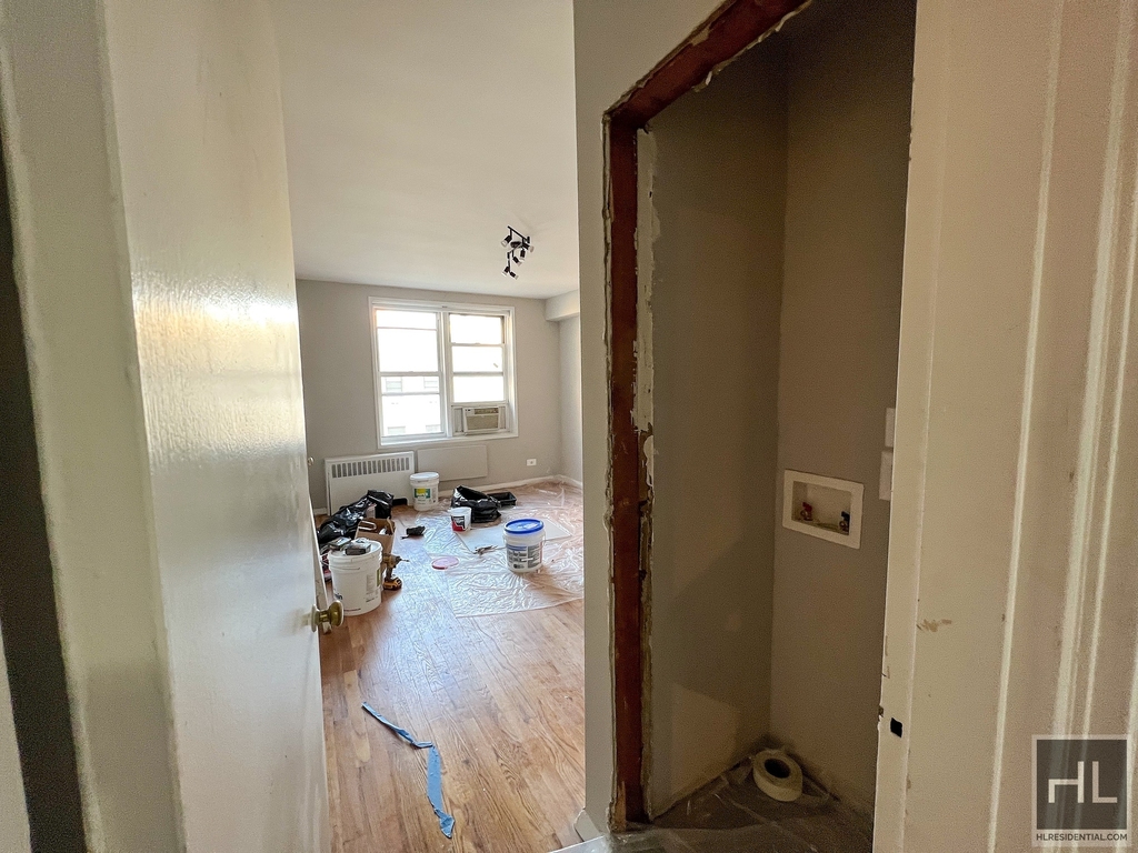 East 58 Street - Photo 13