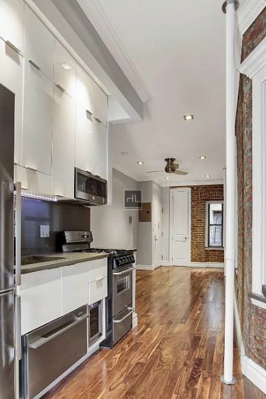 East 25th Street - Photo 19